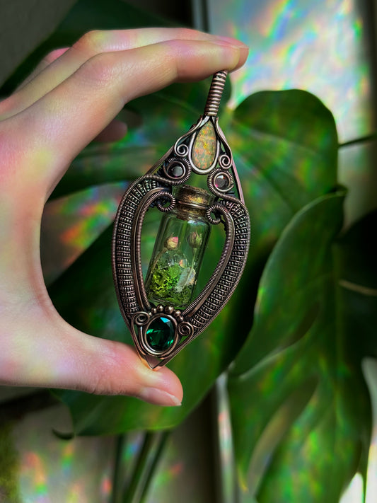 Emerald Rose Garden Terrarium Amulet